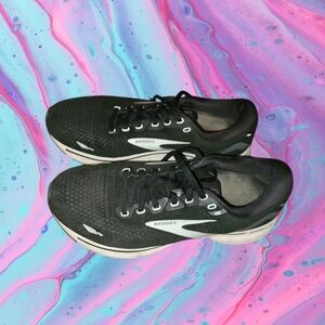 Brooks Ghost 15 running shoes tennis shoes sneakers ladies size 9